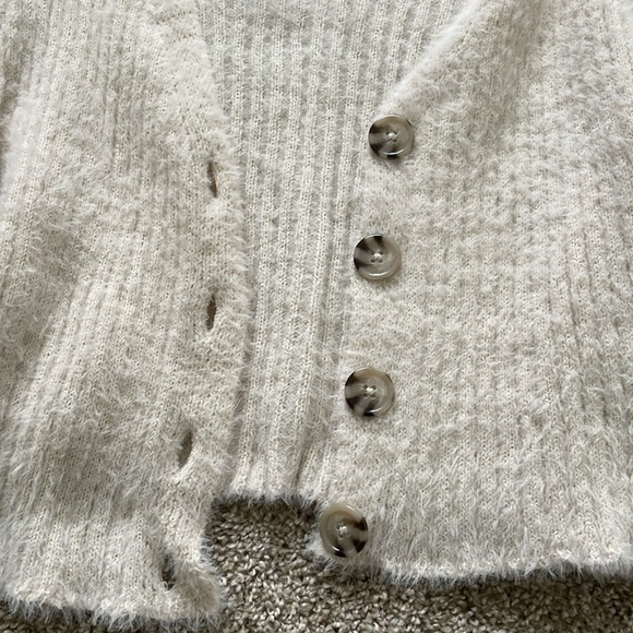 Wild Fable Cream Sweater - Picture 3 of 4